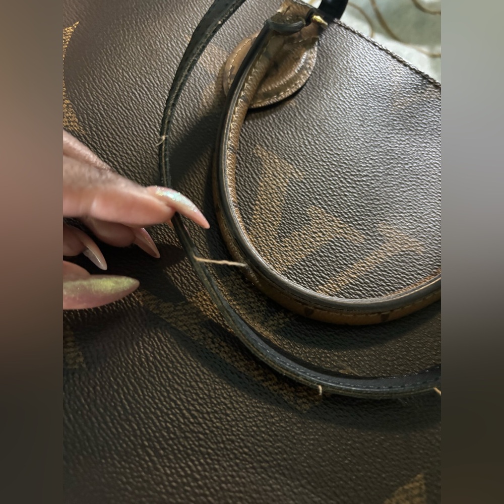 Louis Vuitton On-The-Go MM - Picture 5 of 16